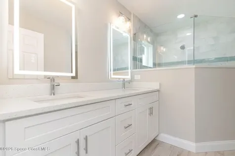 466 Tunis Road SW Palm Bay FL 32908