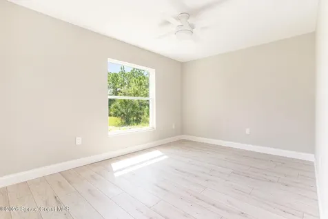 466 Tunis Road SW Palm Bay FL 32908