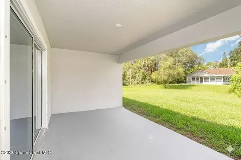 466 Tunis Road SW Palm Bay FL 32908