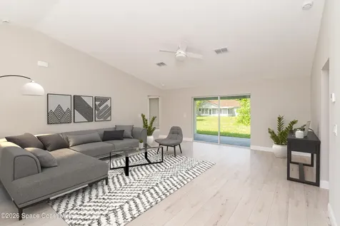 466 Tunis Road SW Palm Bay FL 32908