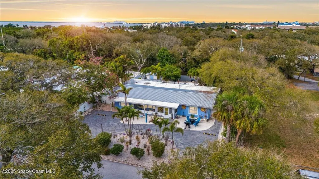 126 W Alachua Lane Cocoa Beach FL 32931