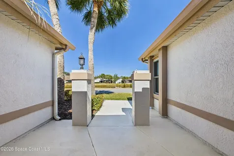 325 Country Walk Street Melbourne FL 32940