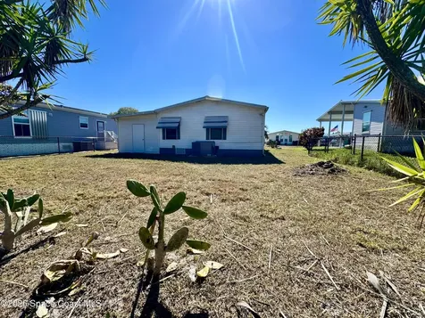 482 Marlin Circle Barefoot Bay FL 32976