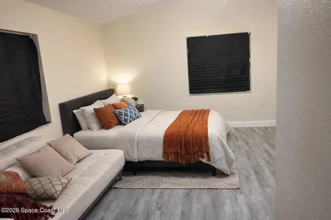1020 Lee Avenue NW Palm Bay FL 32907