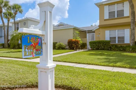 1425 Malibu Circle NE Palm Bay FL 32905