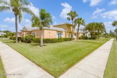 1425 Malibu Circle NE Palm Bay FL 32905