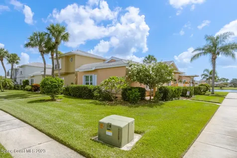 1425 Malibu Circle NE Palm Bay FL 32905