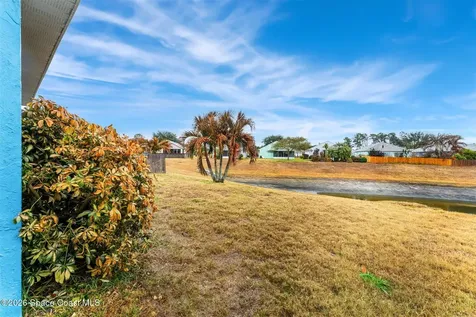 2047 Majestic Pine Court NE Palm Bay FL 32905