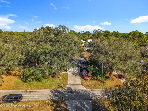 216 Greenwood Avenue Lehigh Acres FL 33936