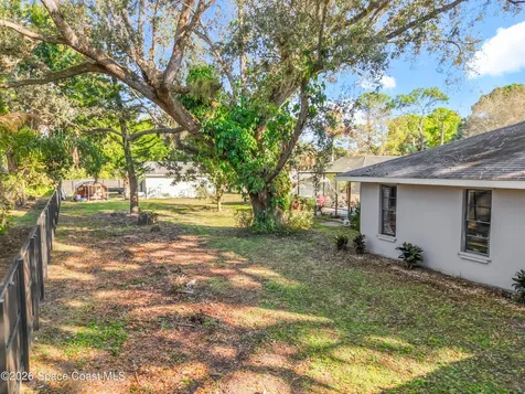 216 Greenwood Avenue Lehigh Acres FL 33936