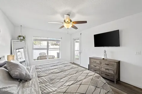 837 Poinsetta Drive Indian Harbour Beach FL 32937