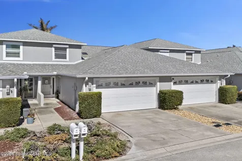 837 Poinsetta Drive Indian Harbour Beach FL 32937