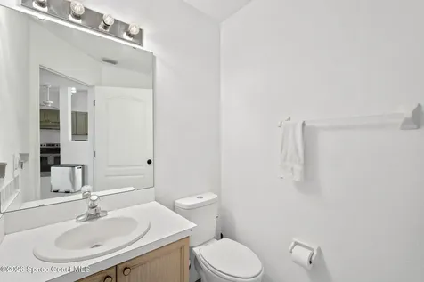 837 Poinsetta Drive Indian Harbour Beach FL 32937