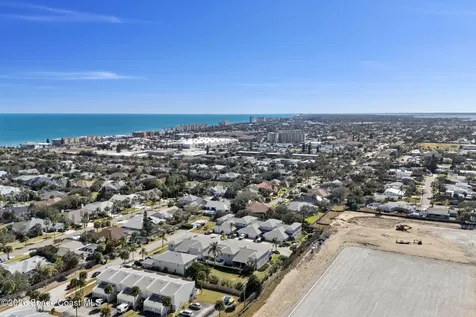837 Poinsetta Drive Indian Harbour Beach FL 32937