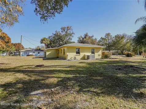 2049 50th Avenue Vero Beach FL 32966