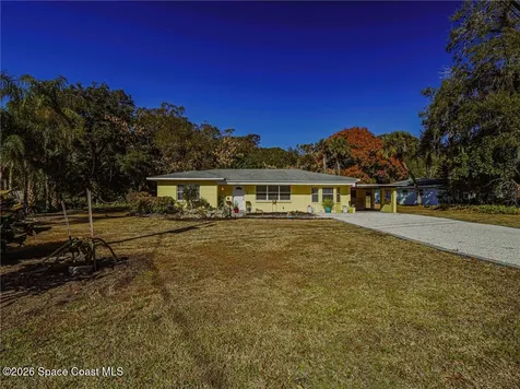 2049 50th Avenue Vero Beach FL 32966