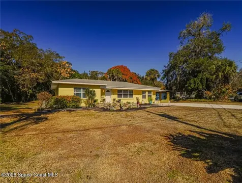 2049 50th Avenue Vero Beach FL 32966