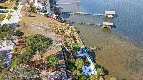 2514 N Indian River Drive Cocoa FL 32922