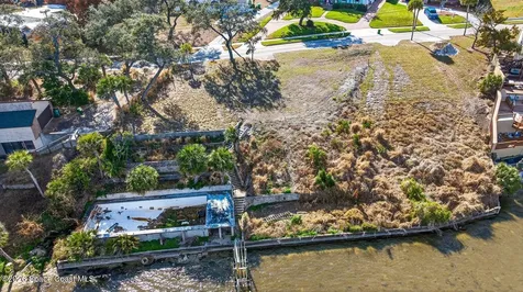 2514 N Indian River Drive Cocoa FL 32922