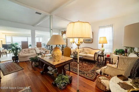 527 Indian River Avenue Titusville FL 32796