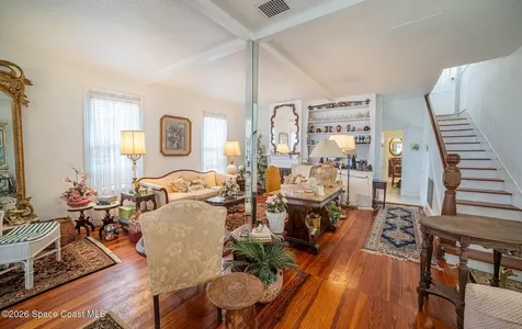 527 Indian River Avenue Titusville FL 32796