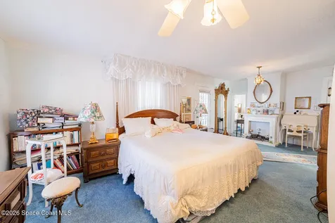 527 Indian River Avenue Titusville FL 32796