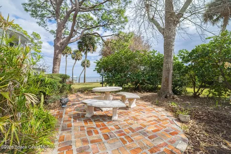 527 Indian River Avenue Titusville FL 32796