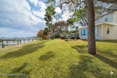 527 Indian River Avenue Titusville FL 32796