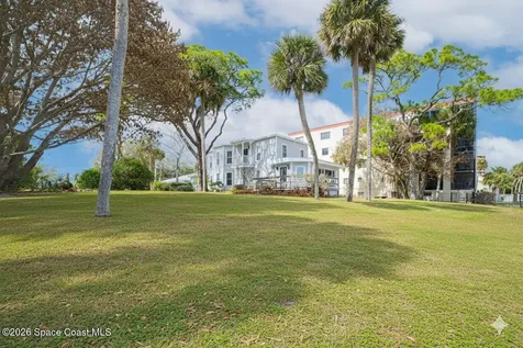 527 Indian River Avenue Titusville FL 32796