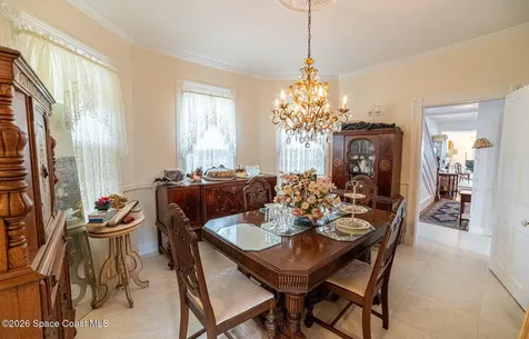 527 Indian River Avenue Titusville FL 32796