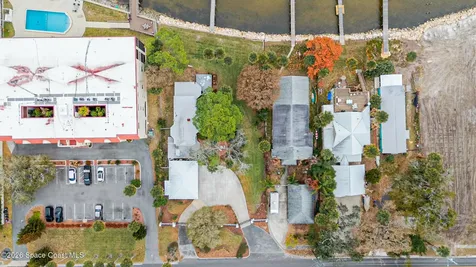 527 Indian River Avenue Titusville FL 32796