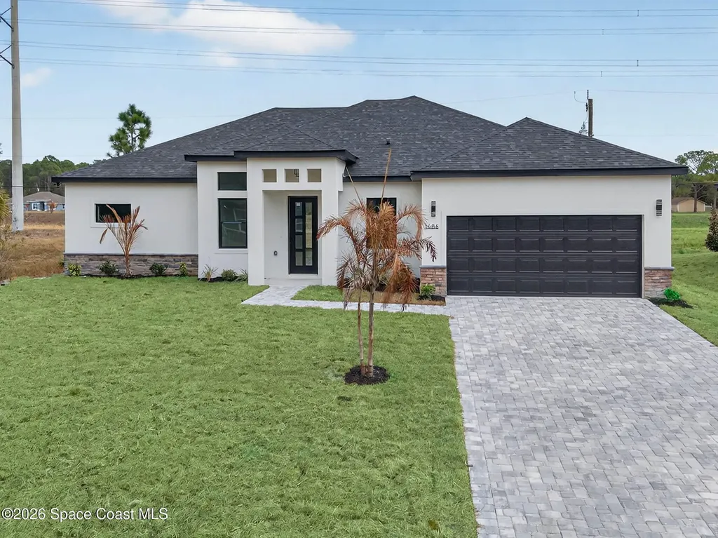 1482 Hayworth Circle NW Palm Bay FL 32907