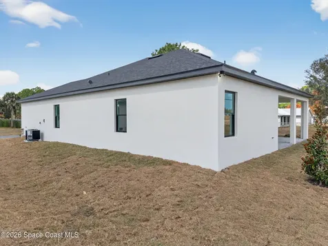 1482 Hayworth Circle NW Palm Bay FL 32907