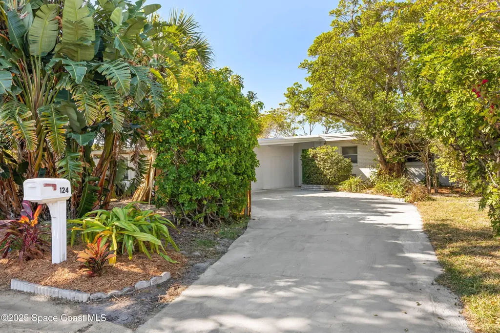 124 Aucila Road Cocoa Beach FL 32931