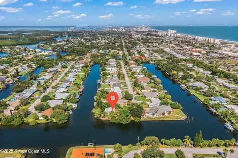 124 Aucila Road Cocoa Beach FL 32931