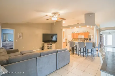 461 Neptune Drive NE Palm Bay FL 32907