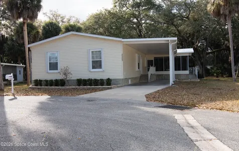 1111 Scobey Court NE Palm Bay FL 32907