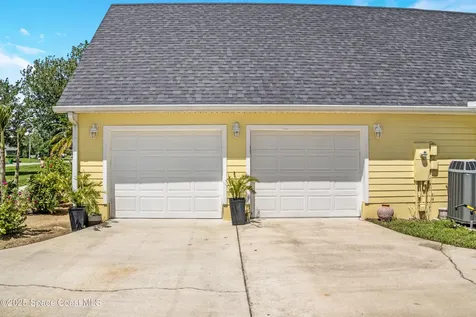 4985 Hamlin Circle Mims FL 32754