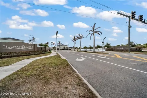 1950 Diablo Circle SW Palm Bay FL 32908