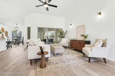 560 Fiedler Street NE Palm Bay FL 32907