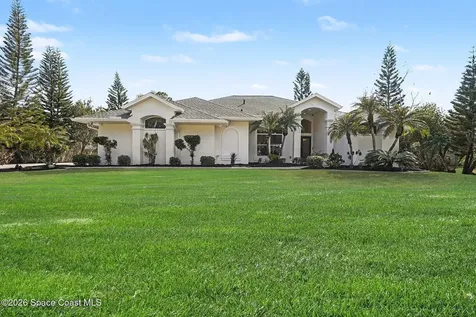 560 Fiedler Street NE Palm Bay FL 32907