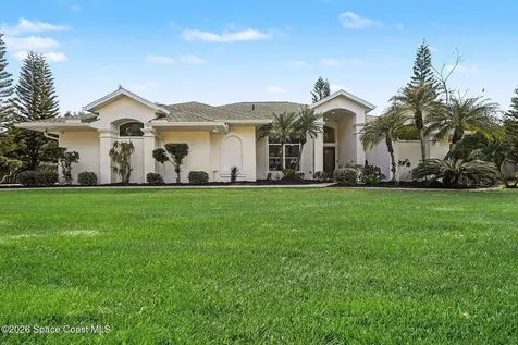 560 Fiedler Street NE Palm Bay FL 32907