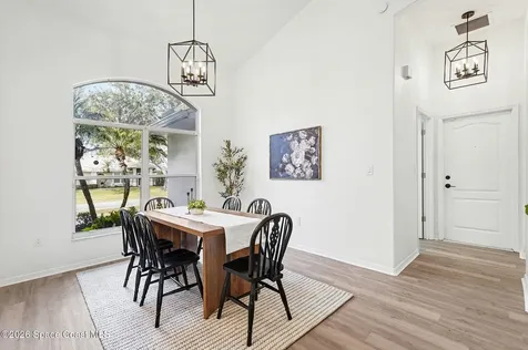 560 Fiedler Street NE Palm Bay FL 32907