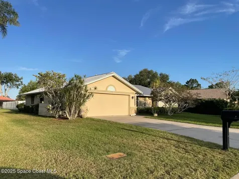 309 Bardmoor Lane Melbourne FL 32940