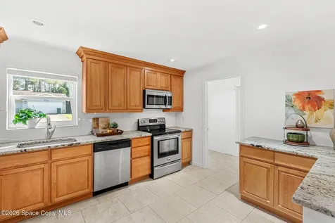 135 Oakledge Drive Rockledge FL 32955