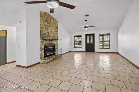 12385 79th Street Fellsmere FL 32948