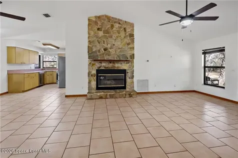 12385 79th Street Fellsmere FL 32948