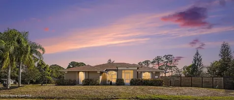 580 Fiedler Street NE Palm Bay FL 32907