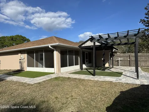 580 Fiedler Street NE Palm Bay FL 32907