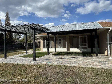 580 Fiedler Street NE Palm Bay FL 32907
